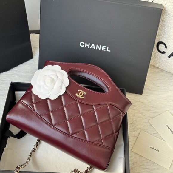 Chanel bag - Picture 1 of 6